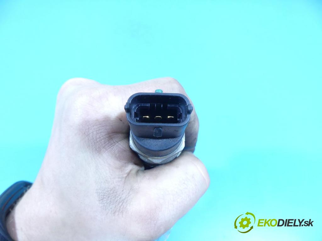 Alfa romeo 156 1.9 JTD 140 HP manual 103 kW 1910 cm3 5- lišta vstrekovacia 0445214040 (Vstrekovacie lišty)