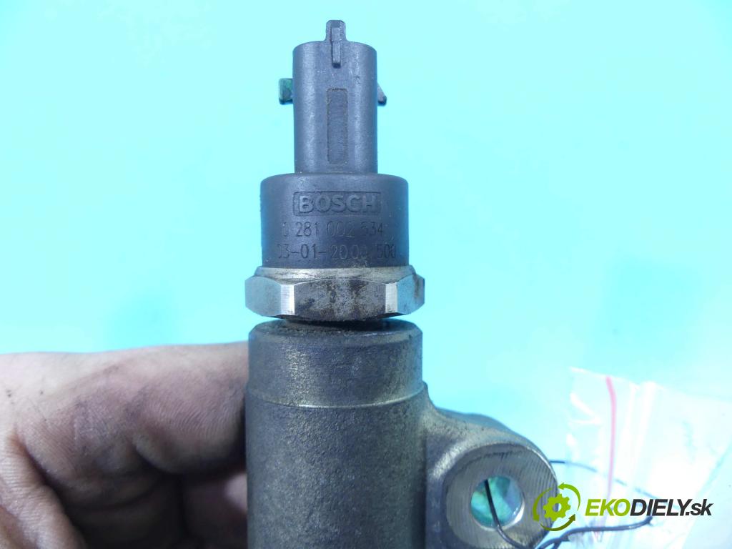 Alfa romeo 156 1.9 JTD 140 HP manual 103 kW 1910 cm3 5- lišta vstrekovacia 0445214040 (Vstrekovacie lišty)