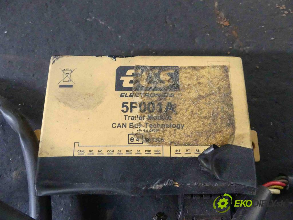 Peugeot 407 1.6 hdi 109 hp manual 80 kW 1560 cm3 5- oko tažné