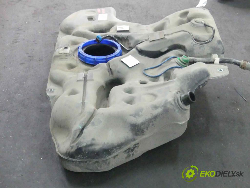 Toyota Corolla E16/E18  2013-2019 1.6 16v 132  HP manual 97 kW 1598 cm3 4- Nádrž: palivo 77111-02150 (Nádrže)