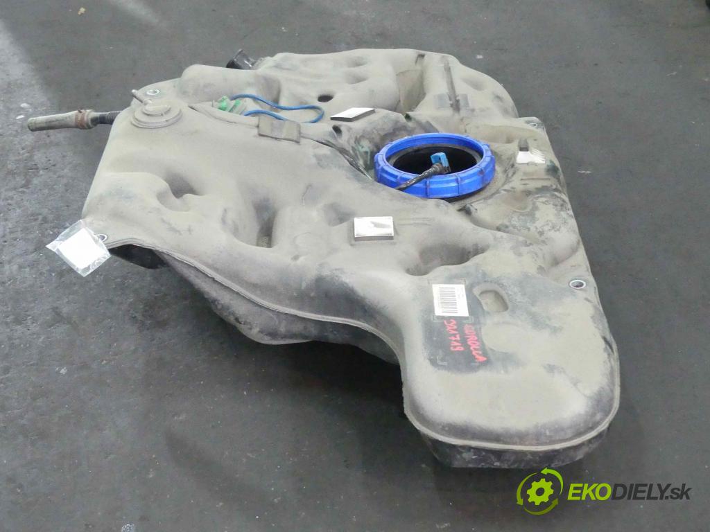 Toyota Corolla E16/E18  2013-2019 1.6 16v 132  HP manual 97 kW 1598 cm3 4- Nádrž: palivo 77111-02150 (Nádrže)