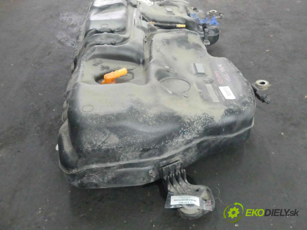 Volvo S90 2016- 2.0 T5 254KM automatic 187 kW 1969 cm3 4- Nádrž: paliva P31478591 (Nádrže)