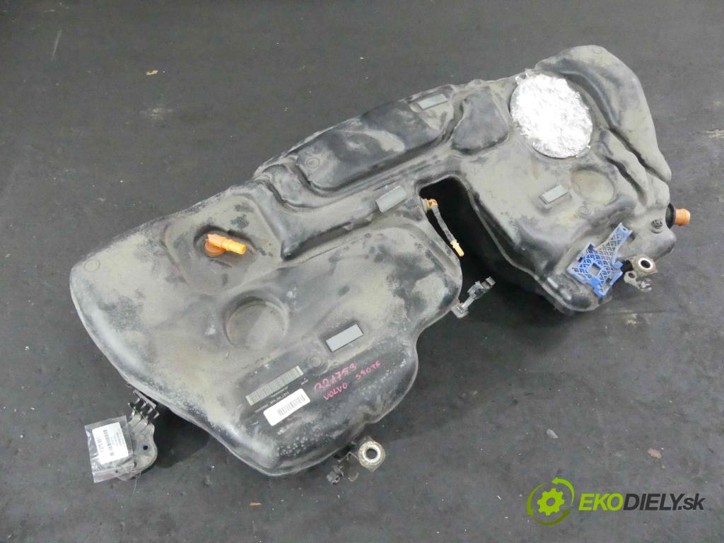 Volvo S90 2016- 2.0 T5 254KM automatic 187 kW 1969 cm3 4- Nádrž: paliva P31478591 (Nádrže)