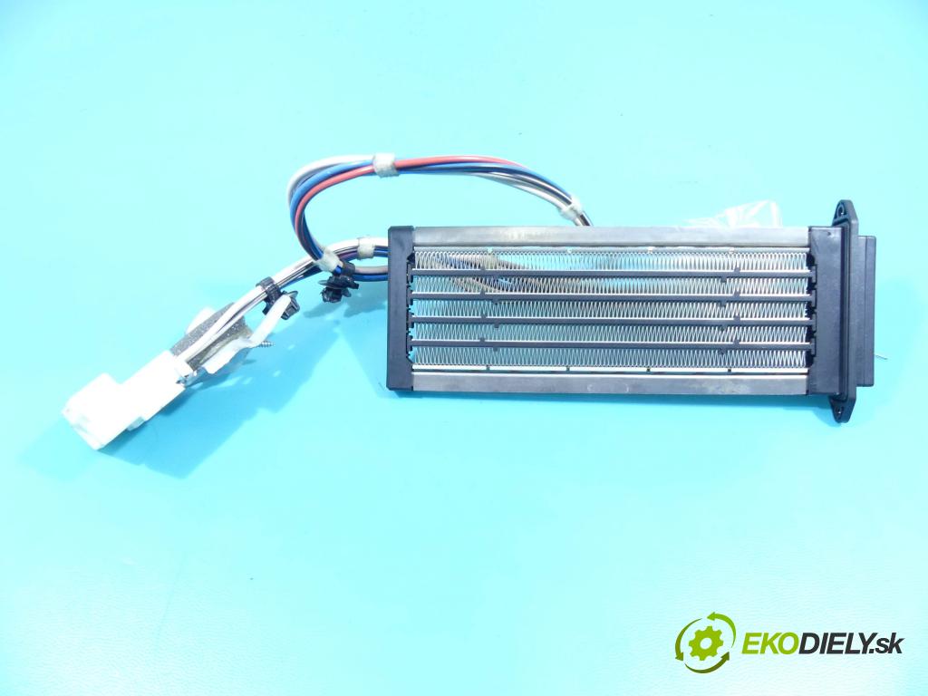 Toyota Auris II 2012-2018 1.6 D4D 111KM manual 82 kW 1598 cm3 5- radiator MF013410-0251 (Radiátory kúrenia)