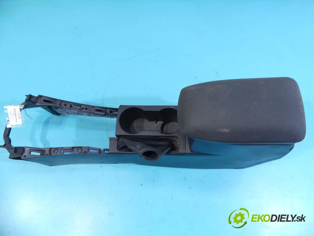 Toyota Auris II 2012-2018 1.6 D4D 111KM manual 82 kW 1598 cm3 5- operadlo 58910-02160 (Lakťové opierky)