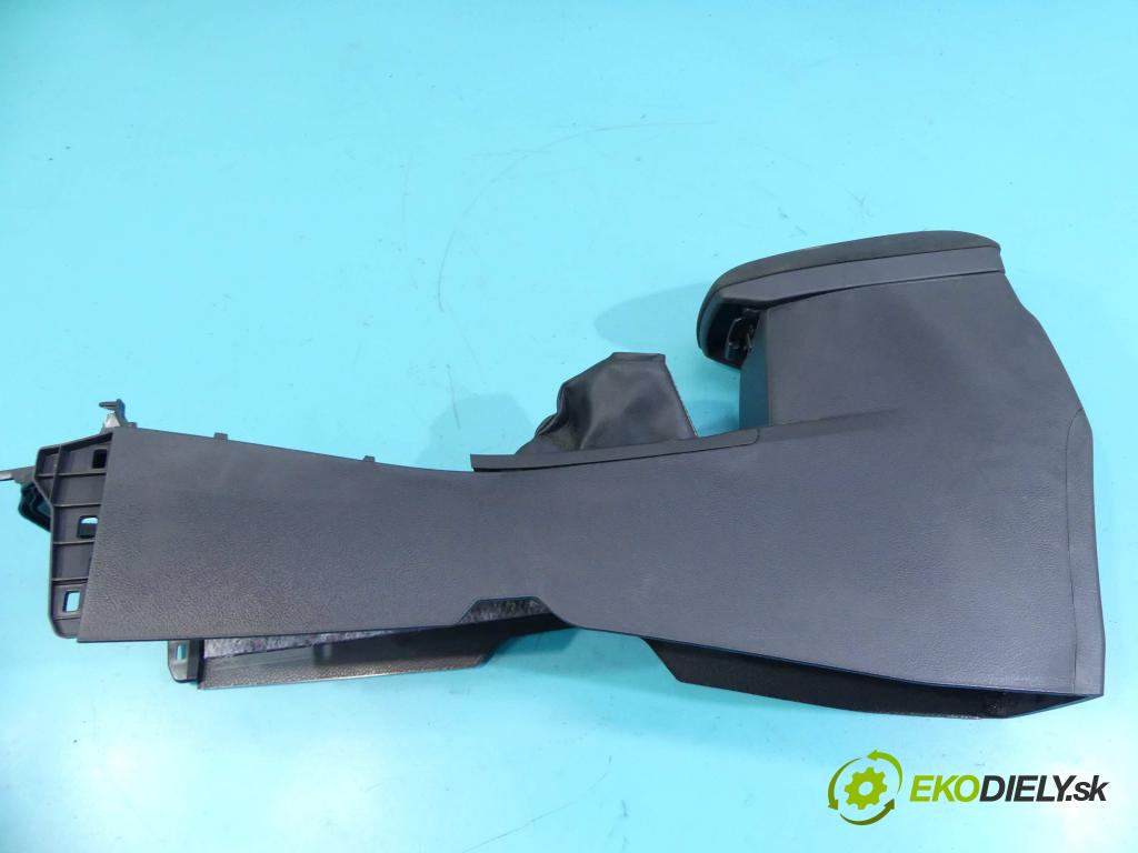 Toyota Auris II 2012-2018 1.6 D4D 111KM manual 82 kW 1598 cm3 5- operadlo 58910-02160 (Lakťové opierky)