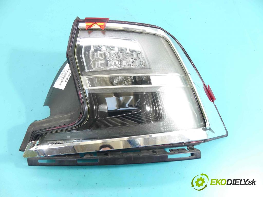 Volvo S90 II 2016- 2.0 T5 254KM automatic 187 kW 1969 cm3 4- světlo zadní pravé 31698715 (Klika dveří ostatní)