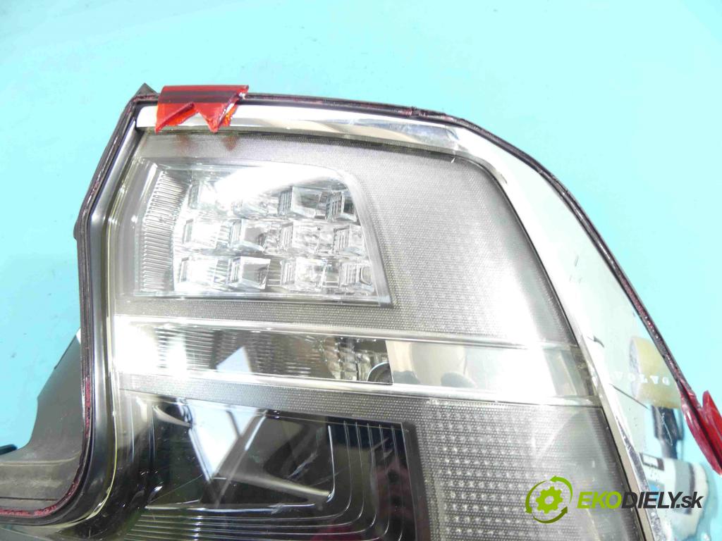 Volvo S90 II 2016- 2.0 T5 254KM automatic 187 kW 1969 cm3 4- světlo zadní pravé 31698715 (Klika dveří ostatní)