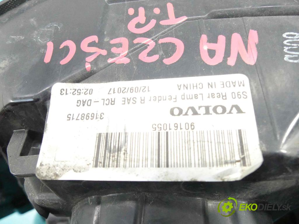 Volvo S90 II 2016- 2.0 T5 254KM automatic 187 kW 1969 cm3 4- světlo zadní pravé 31698715 (Klika dveří ostatní)