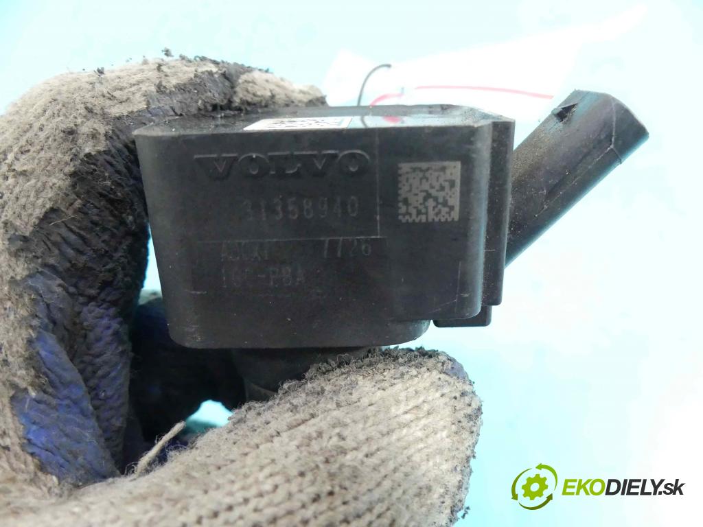 Volvo S90 2016- 2.0 T5 254KM automatic 187 kW 1969 cm3 4- cievka zapaľovacia 31358940 (Zapaľovacie cievky, moduly)