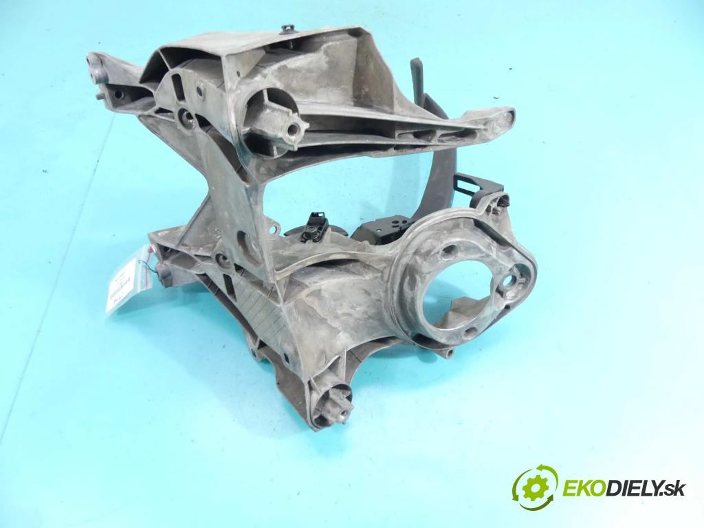 Volvo S90 2016- 2.0 T5 254KM automatic 187 kW 1969 cm3 4- pedále P31489735 (Pedále)