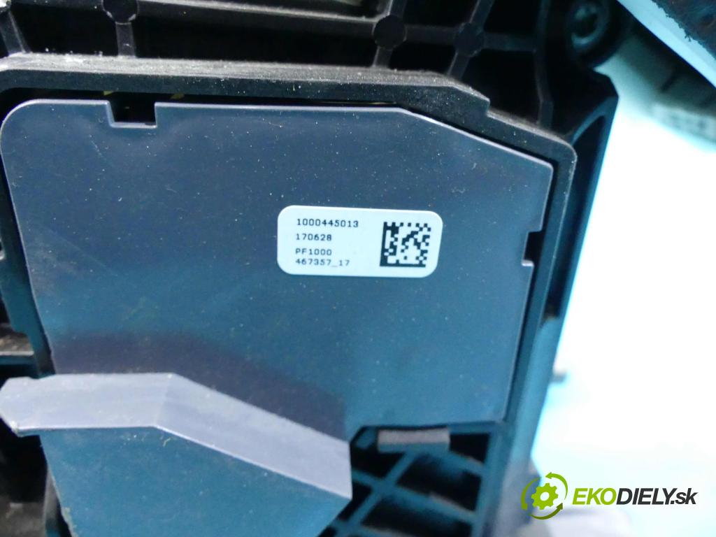 Volvo S90 2016- 2.0 T5 254KM automatic 187 kW 1969 cm3 4- Páka: Změny: stupeň,rýchlosť P31694188 (Rýchlostné páky / kulisy)