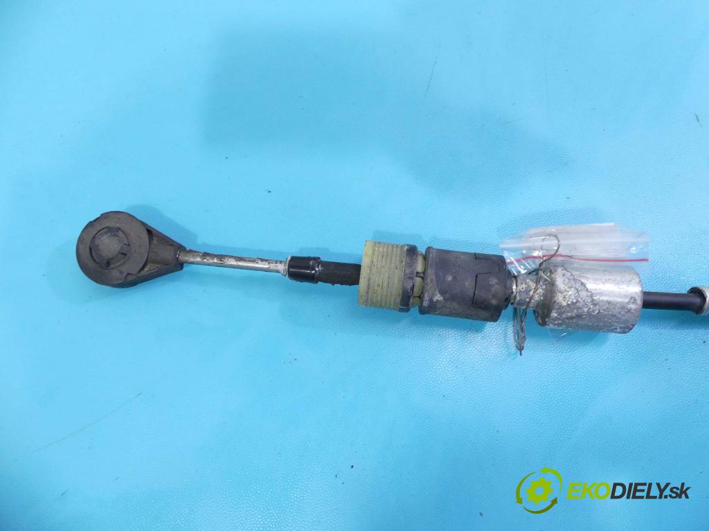 Volvo S90 2016- 2.0 T5 254KM automatic 187 kW 1969 cm3 4- Páka: Změny: stupeň,rýchlosť P31694188 (Rýchlostné páky / kulisy)