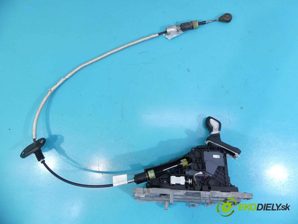 Volvo S90 2016- 2.0 T5 254KM automatic 187 kW 1969 cm3 4- Páka: Změny: stupeň,rýchlosť P31694188 (Rýchlostné páky / kulisy)