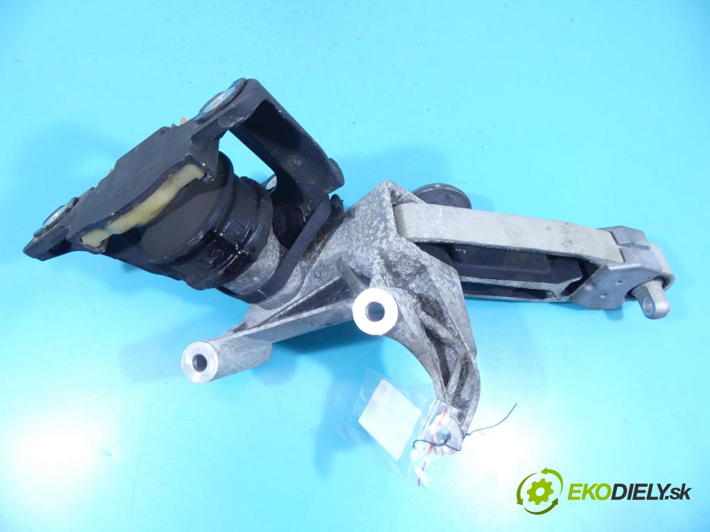 Volvo S90 2016- 2.0 T5 254KM automatic 187 kW 1969 cm3 4- airbag motora 31430470 (Držiaky motora)