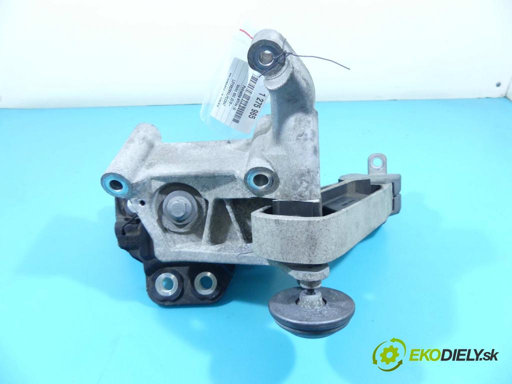 Volvo S90 2016- 2.0 T5 254KM automatic 187 kW 1969 cm3 4- airbag motora 31430470 (Držiaky motora)