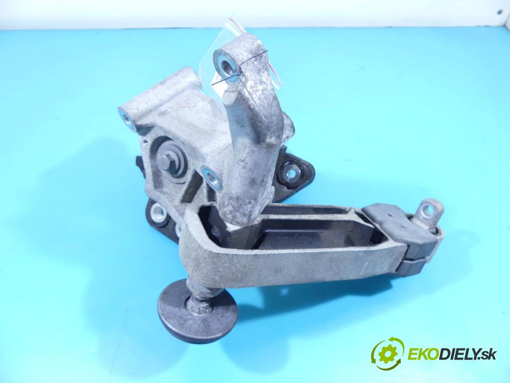 Volvo S90 2016- 2.0 T5 254KM automatic 187 kW 1969 cm3 4- airbag motora 31430470 (Držiaky motora)