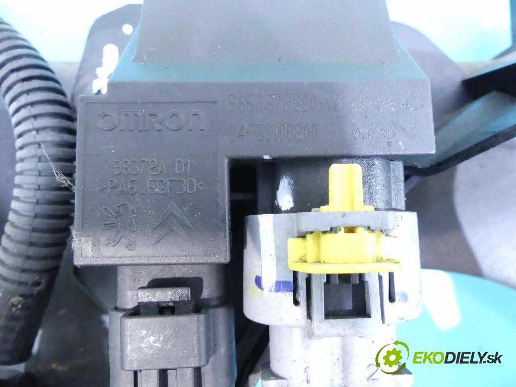 Citroen C5 II 2008-2017 1.6 THP 156 HP automatic 115 kW 1598 cm3 5- Ventilátor chladiča 9687359380