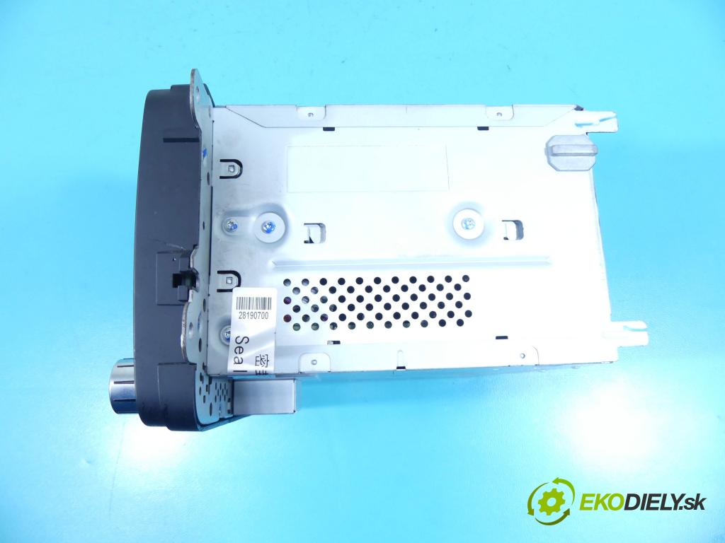Vw Golf VI 2008-2013 2.0 tdi 140 HP manual 103 kW 1968 cm3 5- Radio originál 3AD035190A