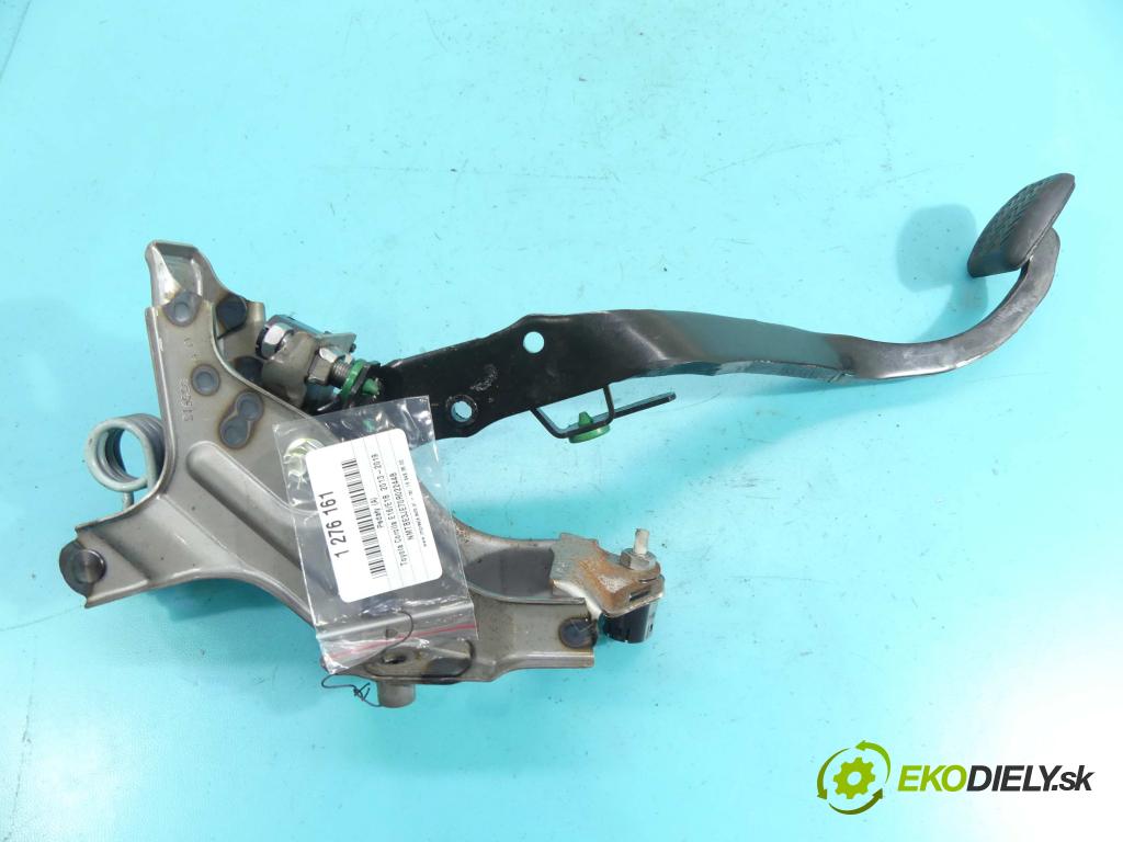 Toyota Corolla E16/E18  2013-2019 1.6 16v 132  HP manual 97 kW 1598 cm3 4- pedále  (Pedále)
