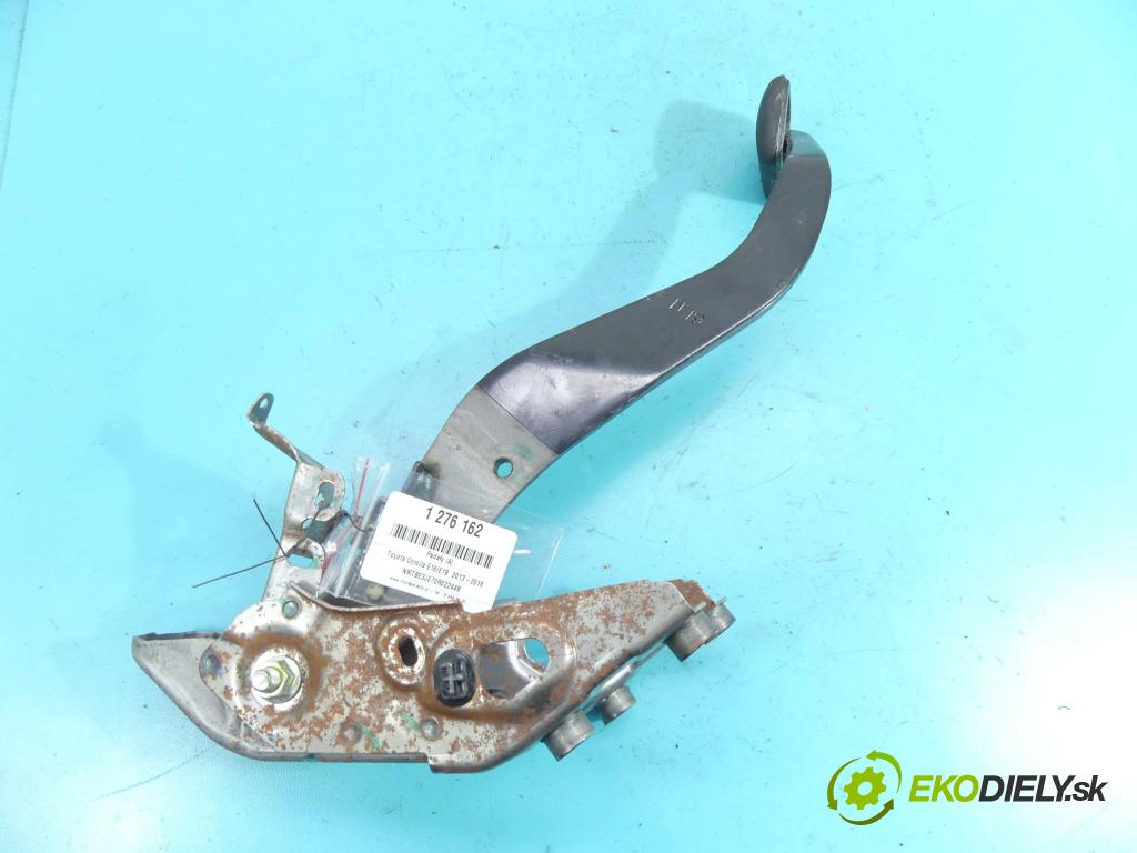 Toyota Corolla E16/E18  2013-2019 1.6 16v 132  HP manual 97 kW 1598 cm3 4- pedále  (Pedále)