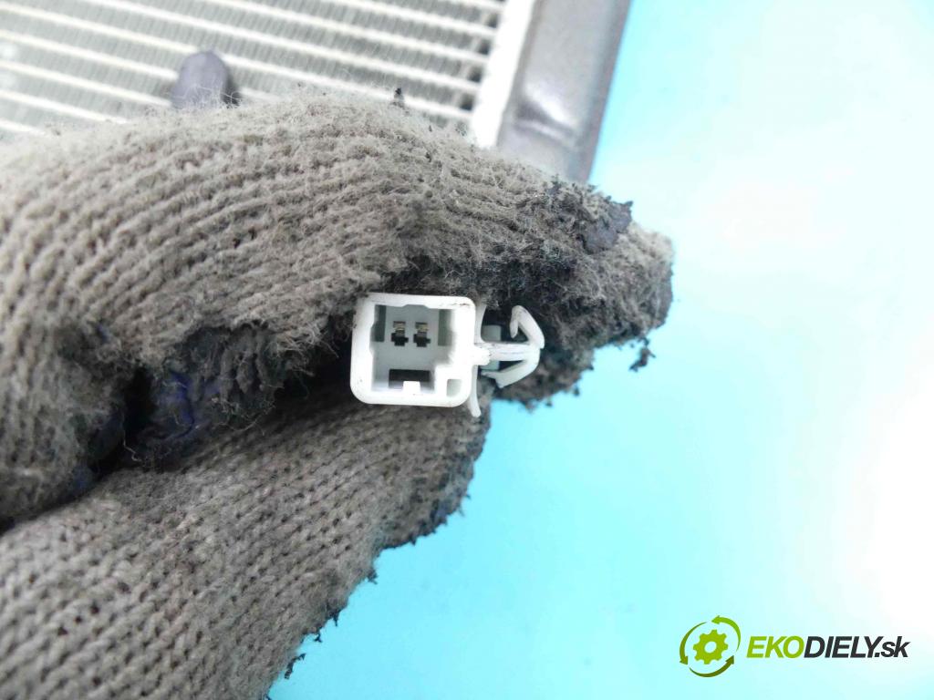 Toyota Corolla E16/E18  2013-2019 1.6 16v 132  HP manual 97 kW 1598 cm3 4- radiator  (Radiátory kúrenia)