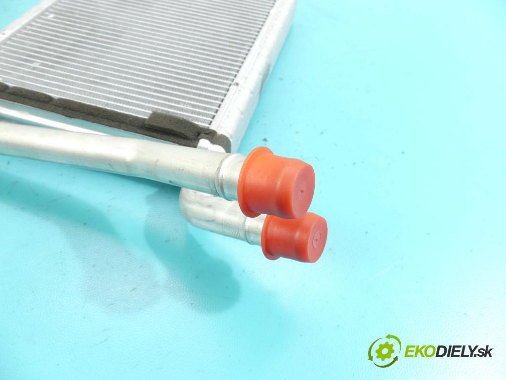 Toyota Corolla E16/E18  2013-2019 1.6 16v 132  HP manual 97 kW 1598 cm3 4- radiator  (Radiátory kúrenia)