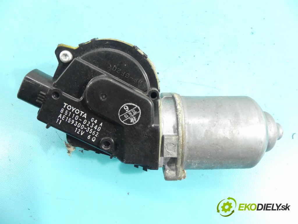 Toyota Corolla E16/E18  2013-2019 1.6 16v 132  HP manual 97 kW 1598 cm3 4- motor stieračov predné 85110-02340