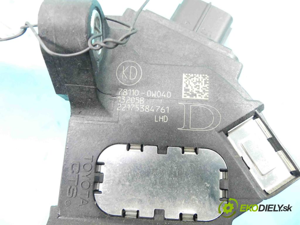 Toyota Corolla E16/E18  2013-2019 1.6 16v 132  HP manual 97 kW 1598 cm3 4- pedále 78110-0W040 (Pedále)