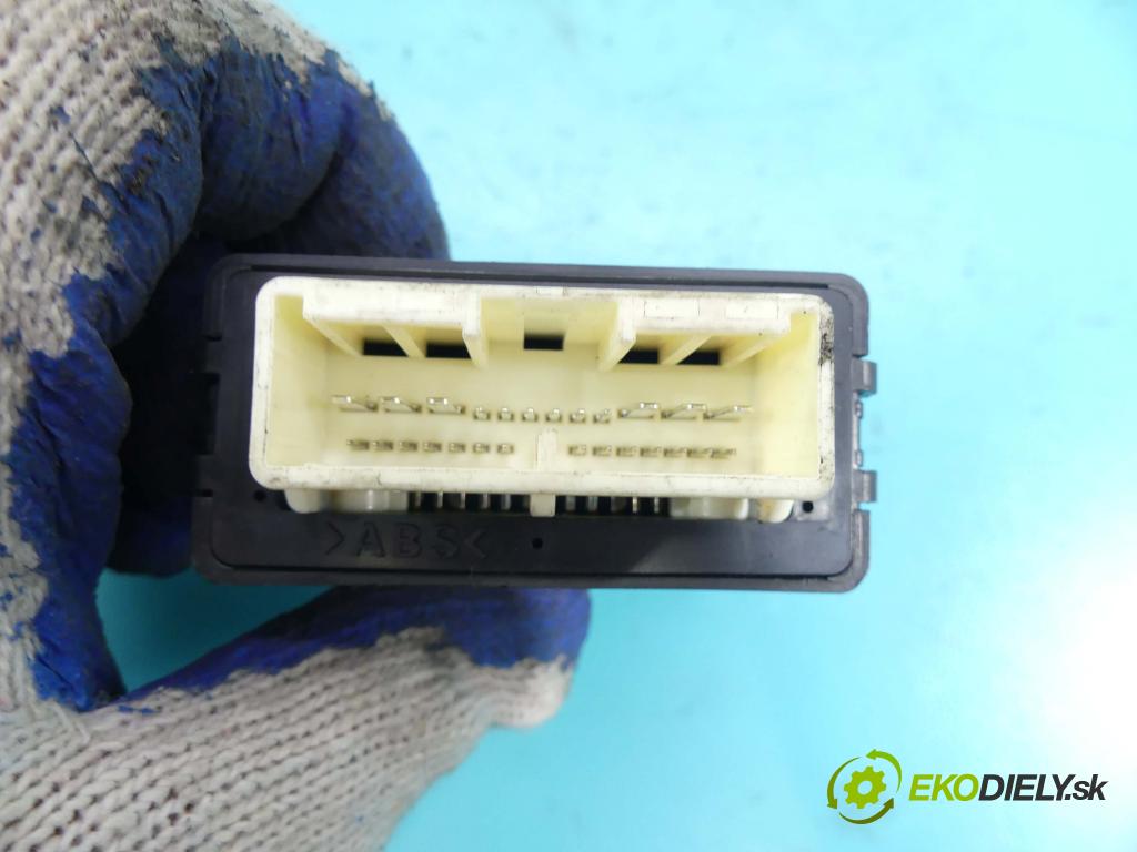 Toyota Corolla E16/E18  2013-2019 1.6 16v 132  HP manual 97 kW 1598 cm3 4- modul riadiaca jednotka 85940-02060 (Ostatné)