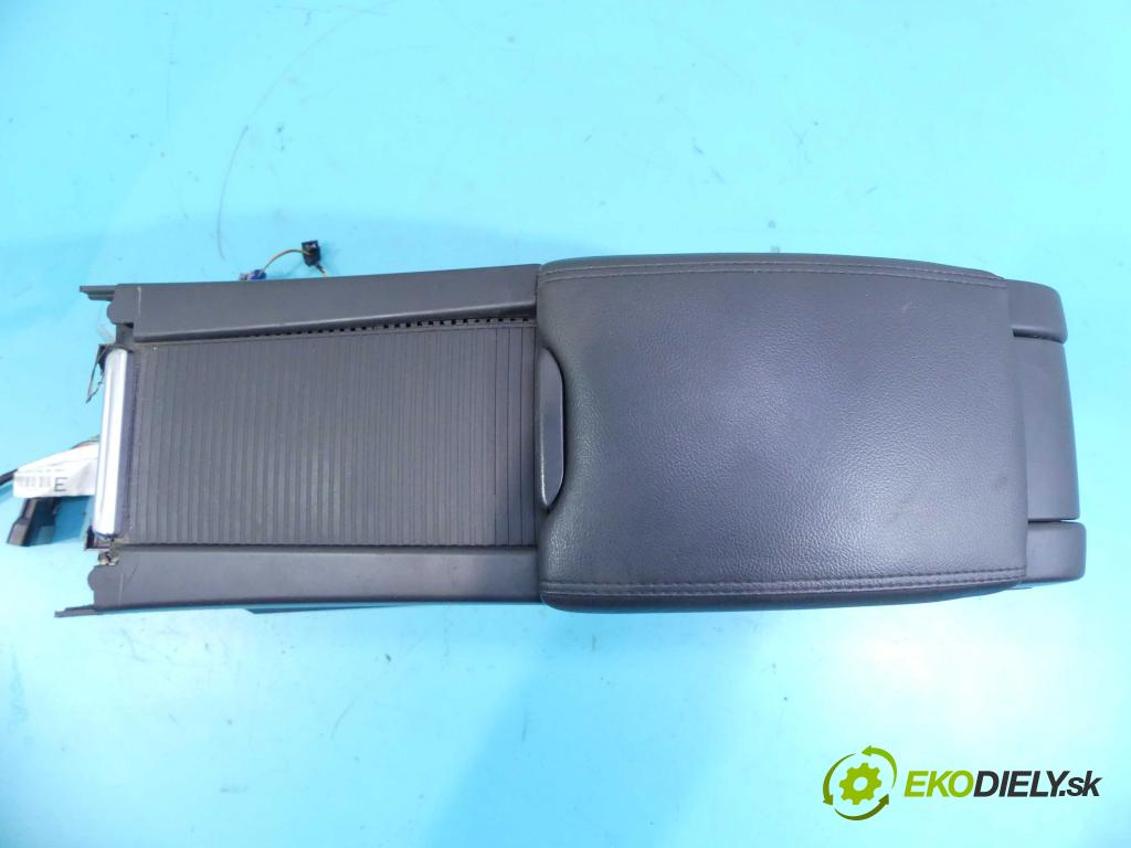 Volvo V60 I 2010-2018 3.0 T6 329KM automatic 242 kW 2953 cm3 5- operadlo 39819457 (Lakťové opierky)