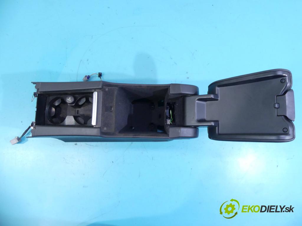 Volvo V60 I 2010-2018 3.0 T6 329KM automatic 242 kW 2953 cm3 5- operadlo 39819457 (Lakťové opierky)