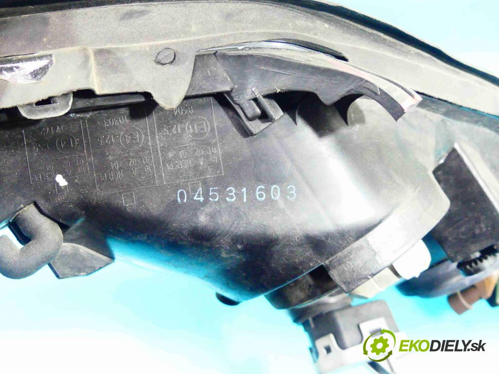 Opel Astra II 1998-2009 1.6 16v 101 HP manual 74 kW 1598 cm3 5- Reflektor: pravý  (Pravé)