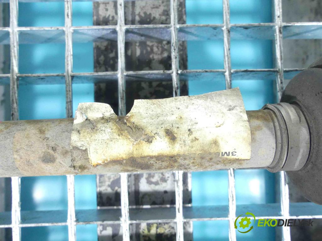 Ford Focus Mk2 2004-2011 1.8 tdci 116 HP manual 85 kW 1753 cm3 5- poloos ľavé  (Poloosy)