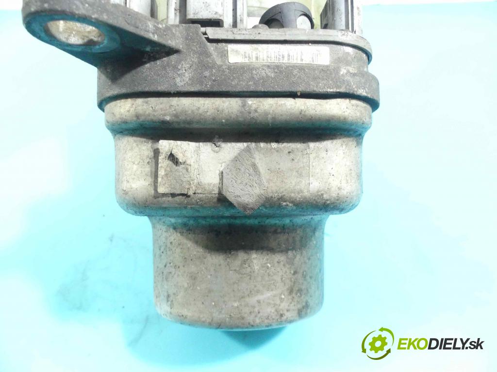 Ford Focus Mk2 2004-2011 1.8 tdci 116 HP manual 85 kW 1753 cm3 5- čerpadlo posilovač 4M513K514CA (Servočerpadlá, pumpy riadenia)