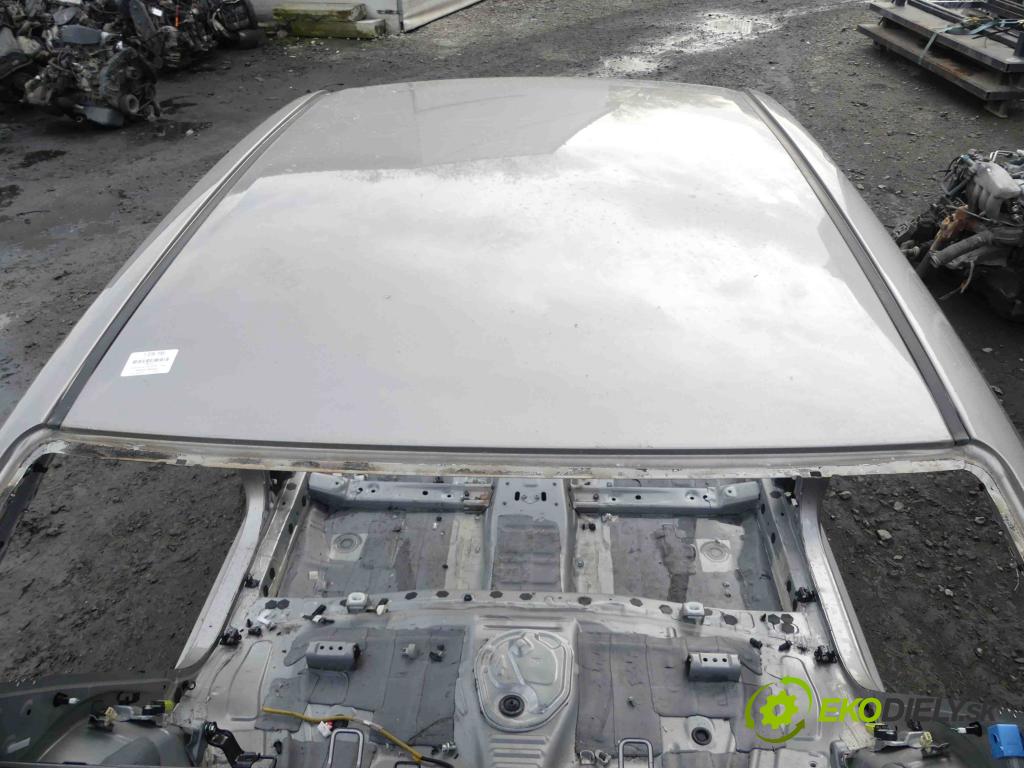 Toyota Corolla E16/E18  2013-2019 1.6 16v 132 hp manual 97 kW 1598 cm3 4- Strecha: