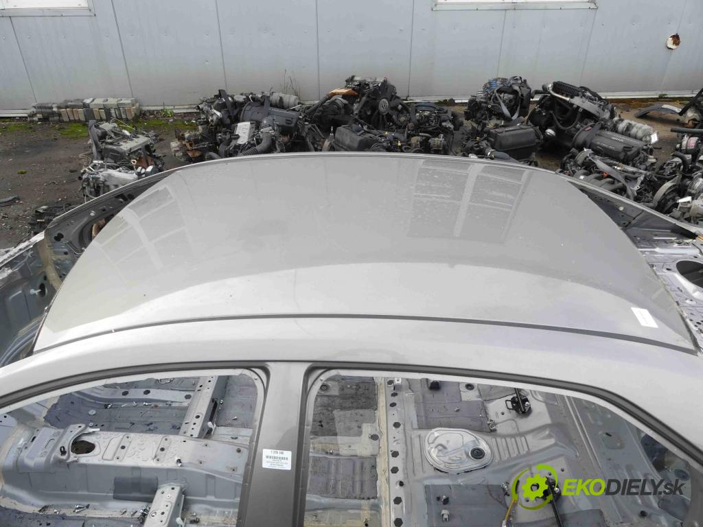 Toyota Corolla E16/E18  2013-2019 1.6 16v 132 hp manual 97 kW 1598 cm3 4- Strecha: