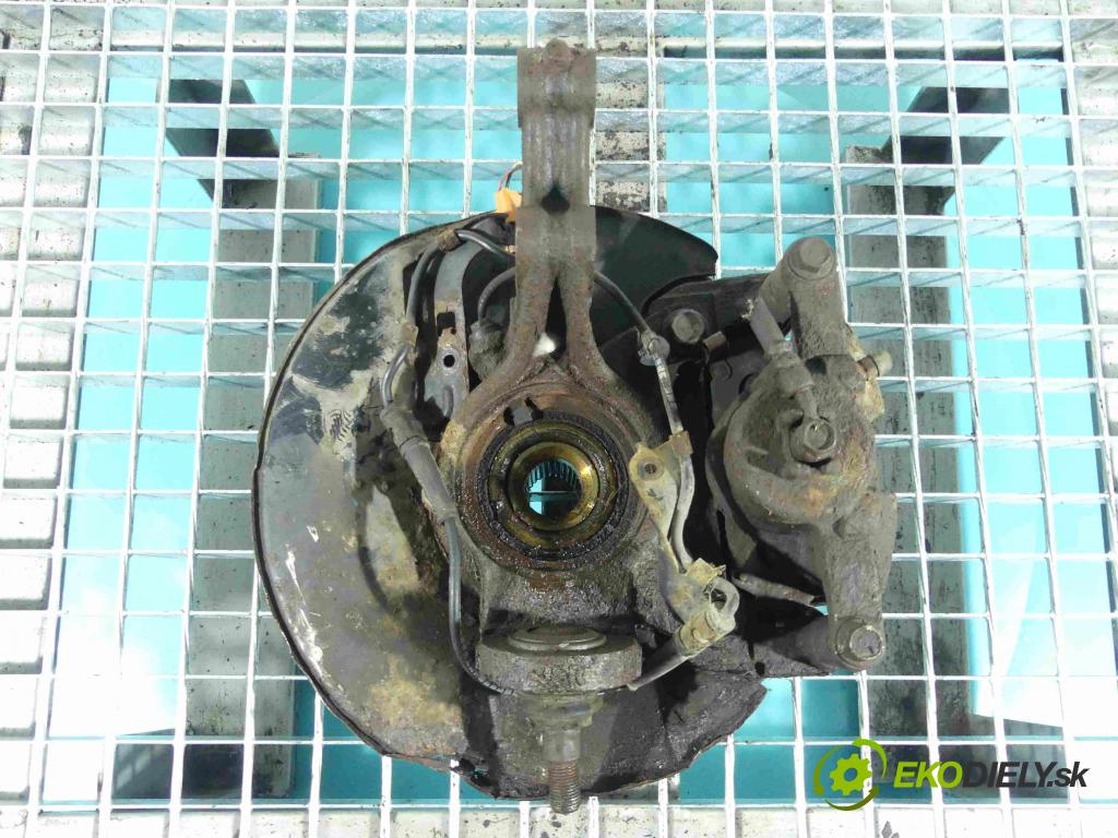 Honda Fr-v 2.0 16v 150 HP manual 110 kW 1998 cm3 5- náboj pravé  (Náboje)