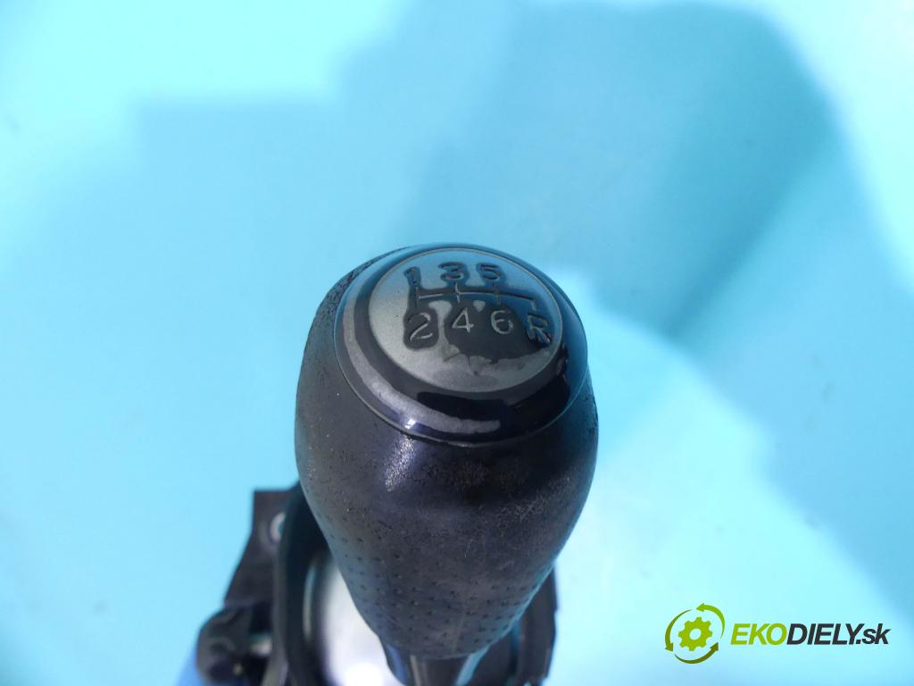 Honda Fr-v 2.0 16v 150 HP manual 110 kW 1998 cm3 5- Páka: Změny: stupeň,rýchlosť  (Rýchlostné páky / kulisy)