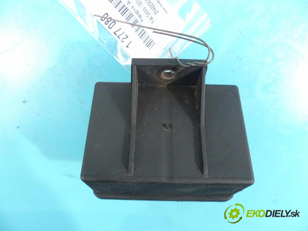 Fiat Doblo I 2001-2010 1.9 jtd 120 HP manual 88 kW 1910 cm3 5- Relé: 060802-0007P (Relé)