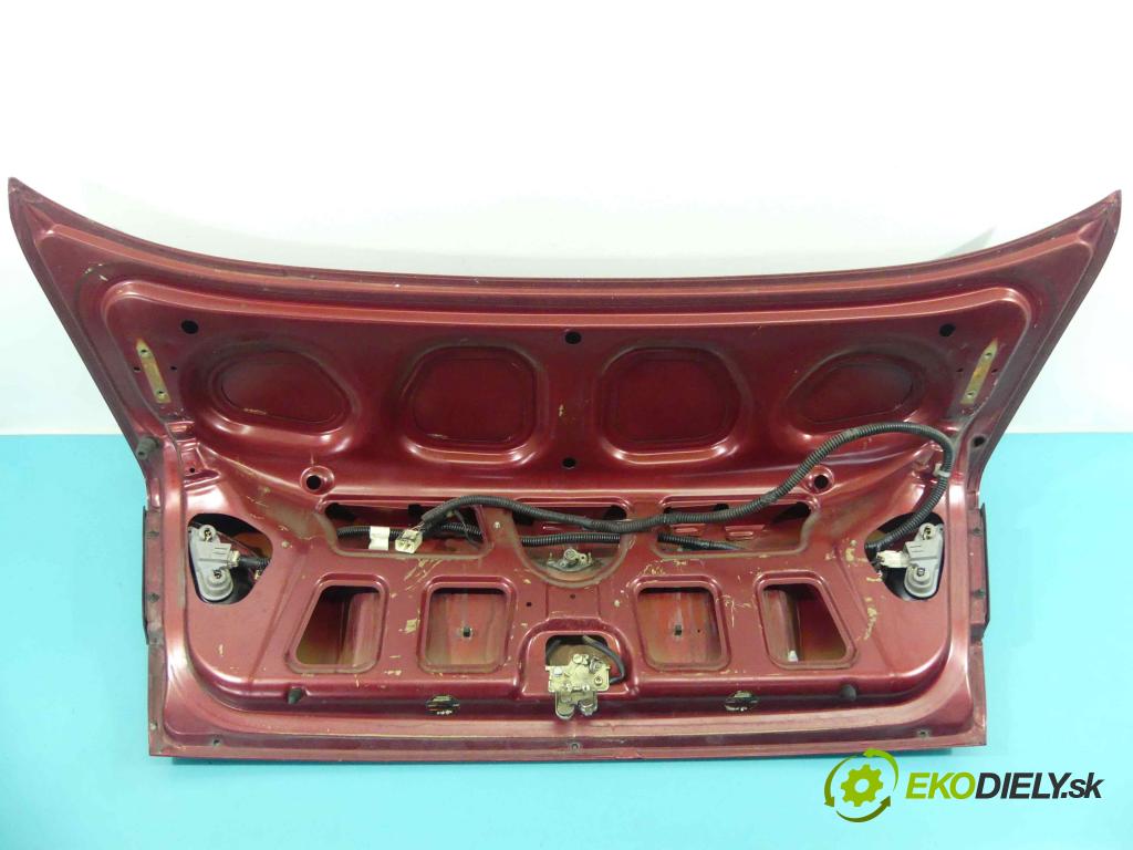 Daewoo Lanos 1.5 16v 99 hp manual 73 kW 1498 cm3 4- zadní kufrové dveře  (Zadní kapoty)