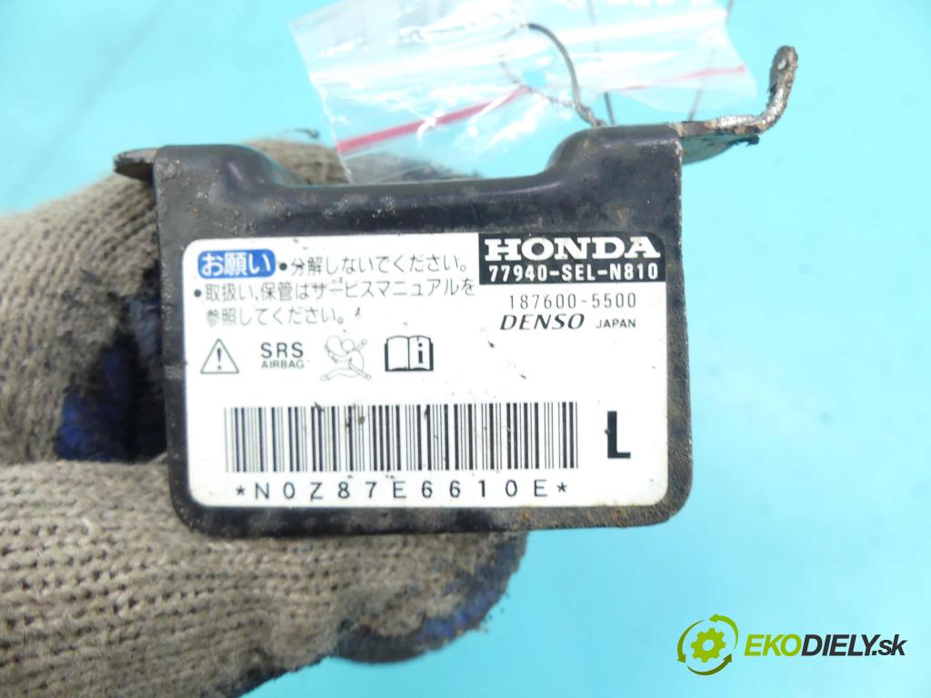 Honda Jazz II 2002-2008 1.3 83 hp manual 61 kW 1339 cm3 5- snímač šokovat: 77940-SEL-N810 (Snímače nárazu)