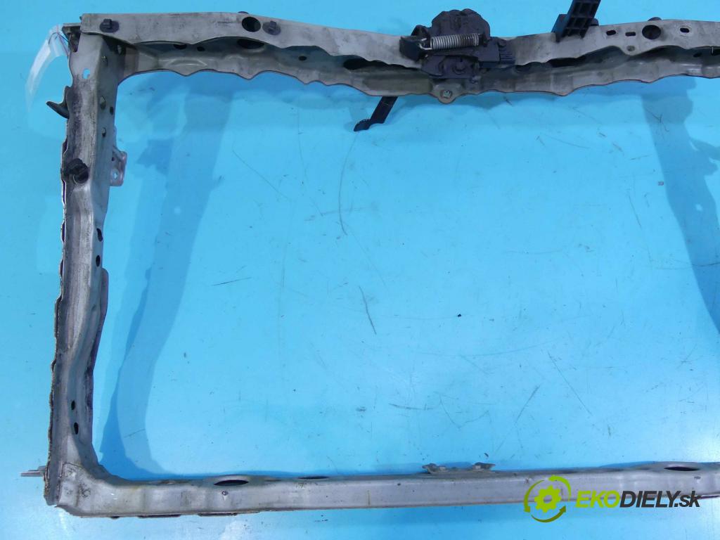 Toyota Auris II 2012-2018 1.6 D4D 111KM manual 82 kW 1598 cm3 5- stěna přední 88767-0F123 (Přední výztuha)