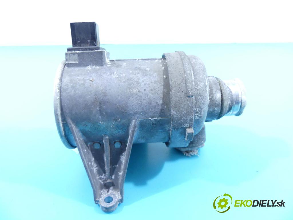 Volvo S90 2016- 2.0 T5 254KM automatic 187 kW 1969 cm3 4- čerpadlo vody 702702280 (Vodní pumpy)