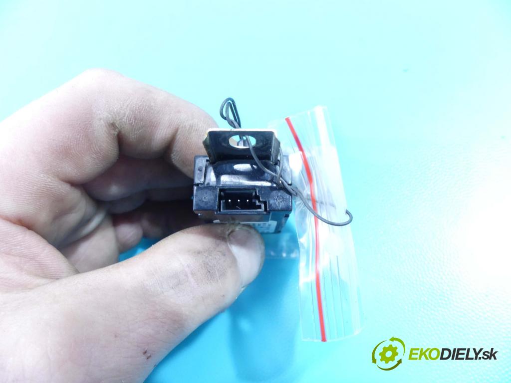 Volvo S90 2016- 2.0 T5 254KM automatic 187 kW 1969 cm3 4- modul riadiaca jednotka 31384303 (Ostatné)