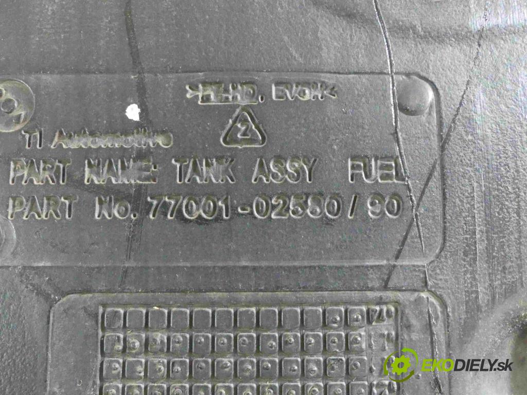 Toyota Auris II 2012-2018 1.6 D4D 111KM manual 82 kW 1598 cm3 5- Nádrž: paliva 77001-02580 (Nádrže)