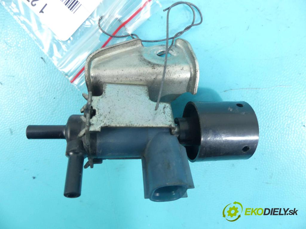 Toyota Corolla E16/E18  2013-2019 1.6 16v 132  HP manual 97 kW 1598 cm3 4- ventil podtlaku 90910-12281 (Ventily)