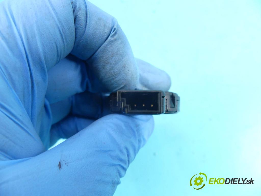 Porsche Panamera I 970 2009-2016 3.0 V6 420 hp automatic 309 kW 2997 cm3 5- snímač déšť: 7P0955559E (Snímače dažďa)