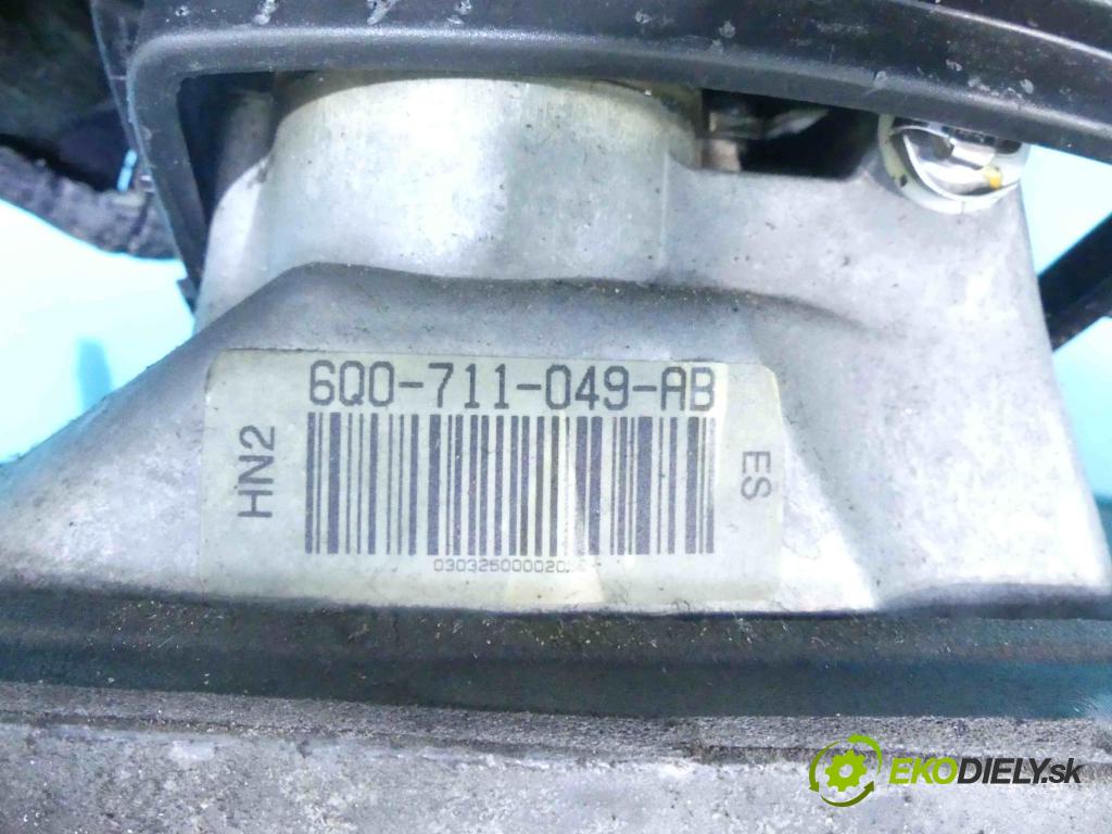 Skoda Fabia I 1999-2007 1.2 6V 54 HP manual 40 kW 1198 cm3 5- Páka: Změny: stupeň,rýchlosť 6Q0711061 (Rýchlostné páky / kulisy)