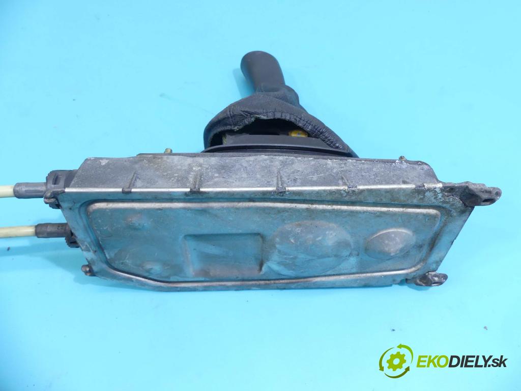 Skoda Fabia I 1999-2007 1.2 6V 54 HP manual 40 kW 1198 cm3 5- Páka: Změny: stupeň,rýchlosť 6Q0711061 (Rýchlostné páky / kulisy)